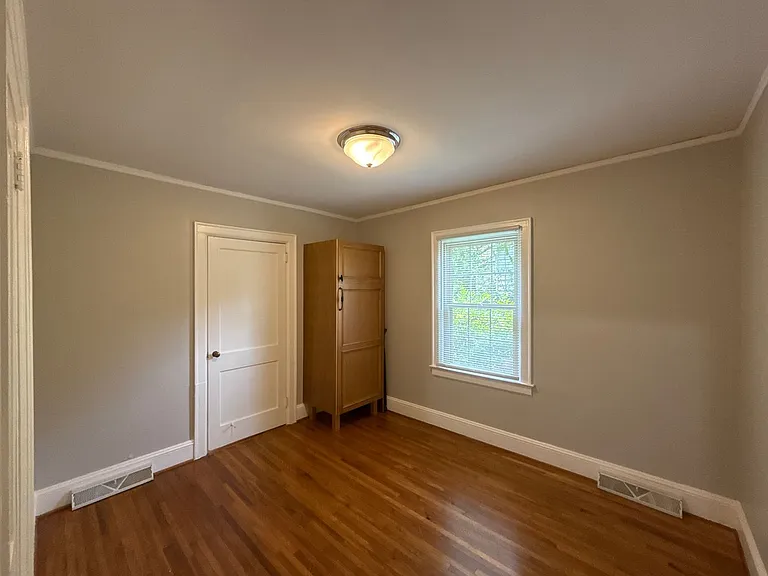 4908 Elder Ave — Photo 9