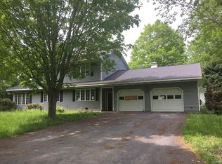 99 Gardenier Rd, Oswego, NY 13126