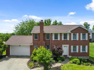 12100 Springdale Lake Dr, Cincinnati, OH 45246