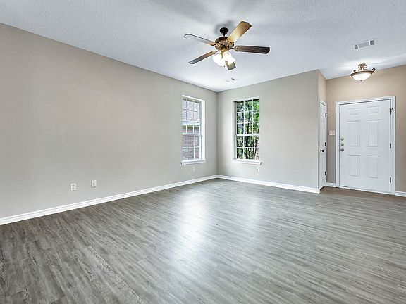 3rd image of 2651 Symphony Park Dr