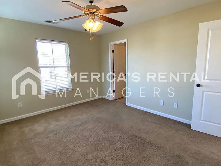 133 The Heights Dr — Photo 10