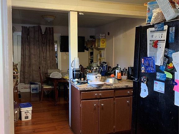 3rd image of 4823 S 138th St