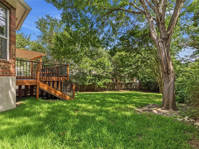 10329 Kilmarnock Dr — Photo 31
