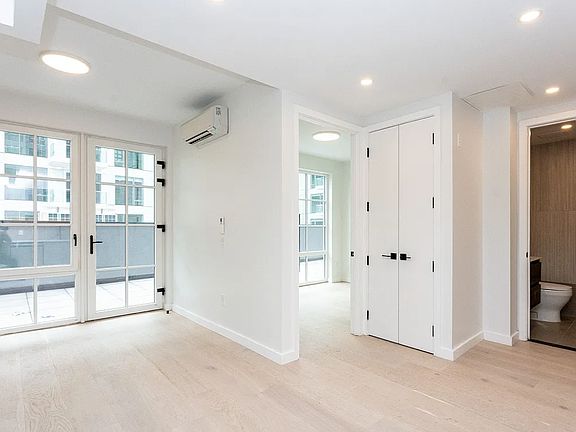 4th image of 515 Atlantic Ave #4