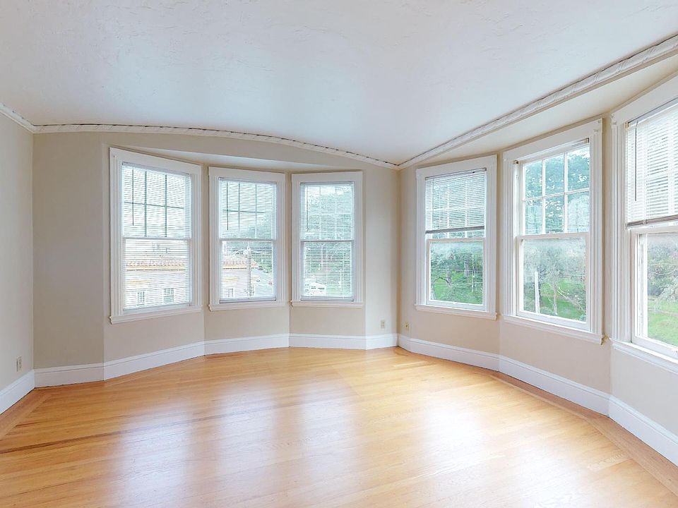 1st image of 895 31st Ave APT 9