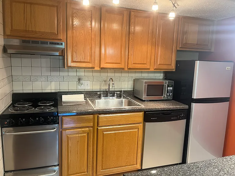 4355 Maryland Ave #433 — Photo 14