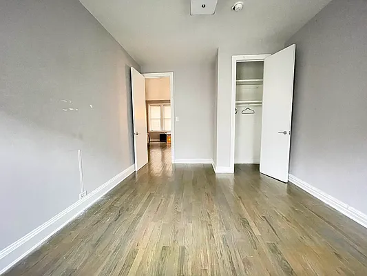 Rented by Bruma Realty LLC | media 8