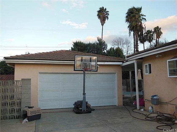 2nd image of 1014 S Hillward Ave