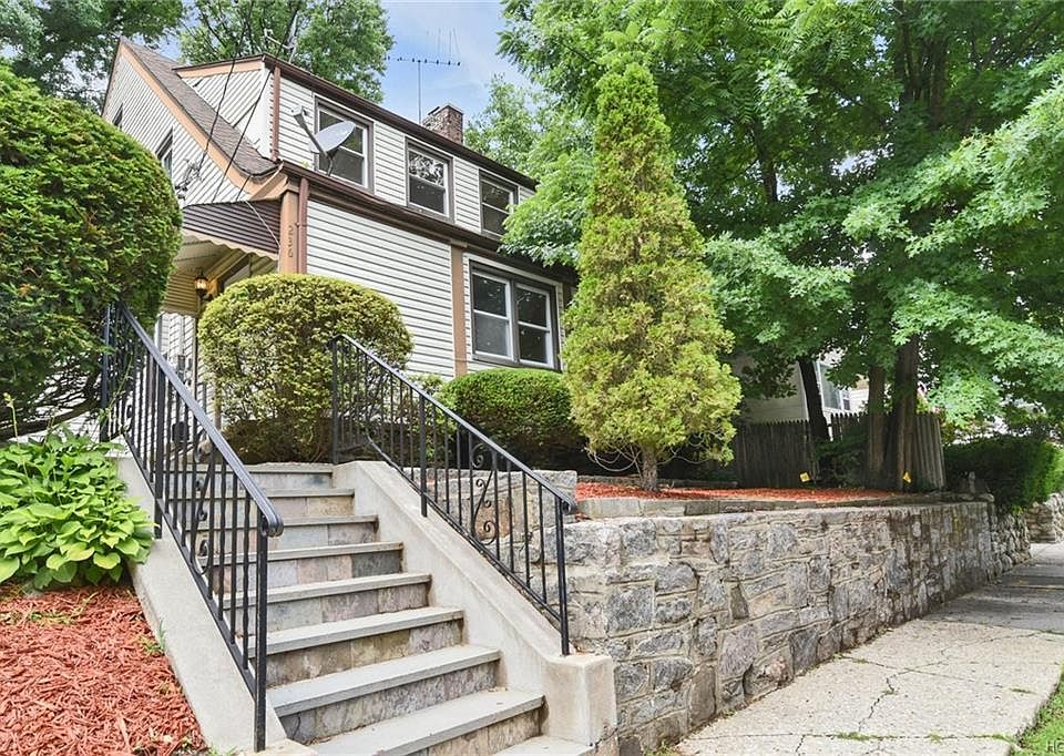 1st image of 236 Lorraine Ave