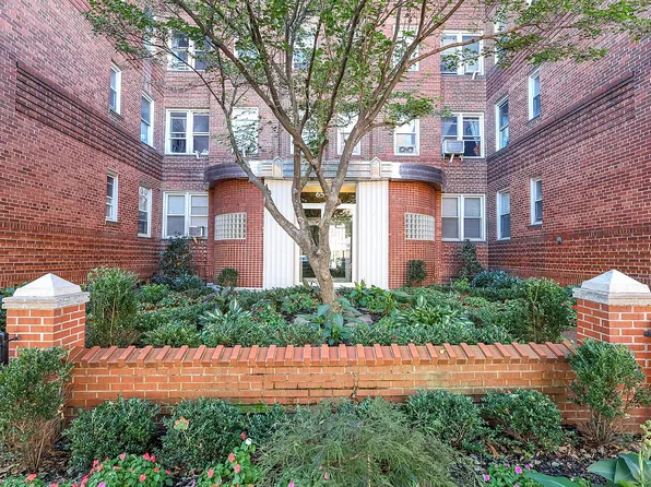 65-36 Wetherole St #309, Flushing, NY 11374