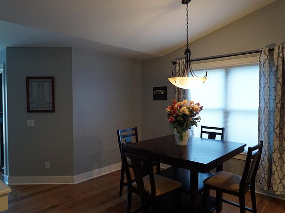 4th image of 897 S Sandalwood Cir