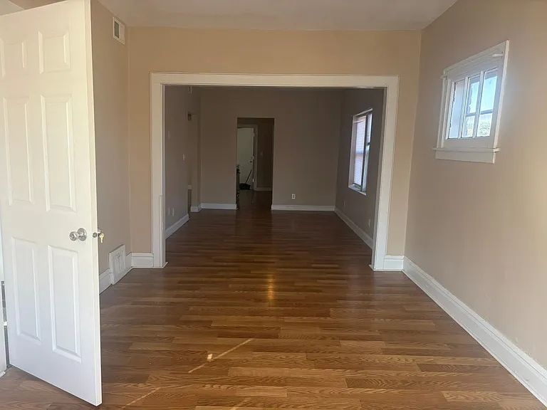 3830 Ivy St #2 — Photo 1