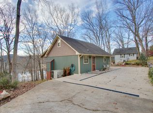 9 Thomas Ln N, Carthage, TN 37030