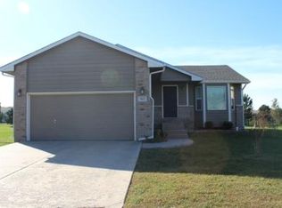 923 W Sumac St, Andover, KS 67002