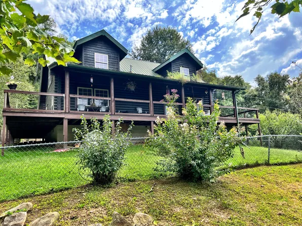 150 Martin Branch Rd, Oneida, KY 40972