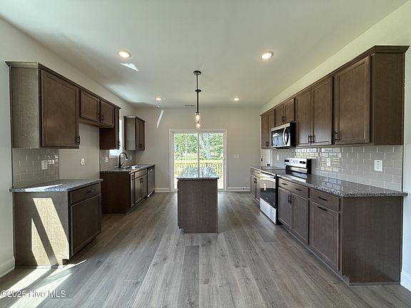 2nd image of 218 Oakdale Avenue