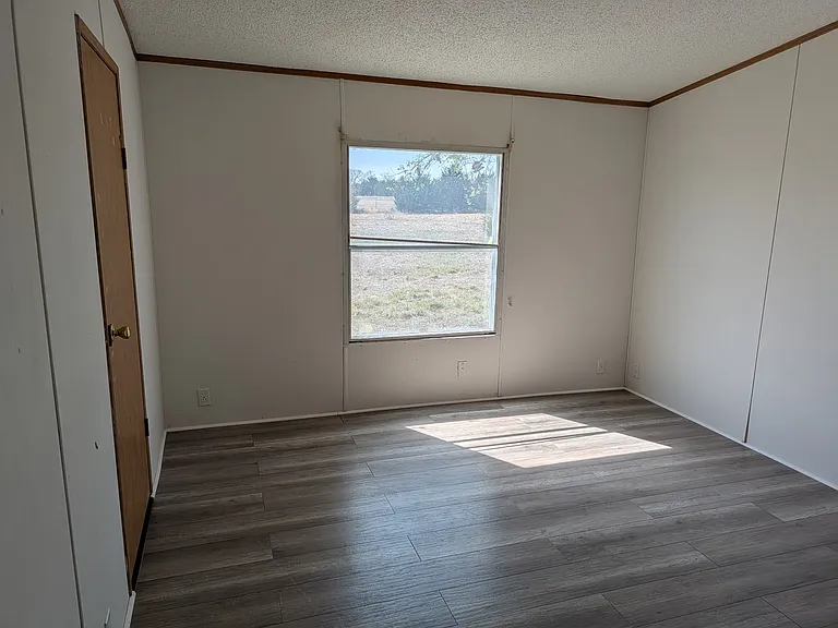 853 County Road 4536 — Photo 5