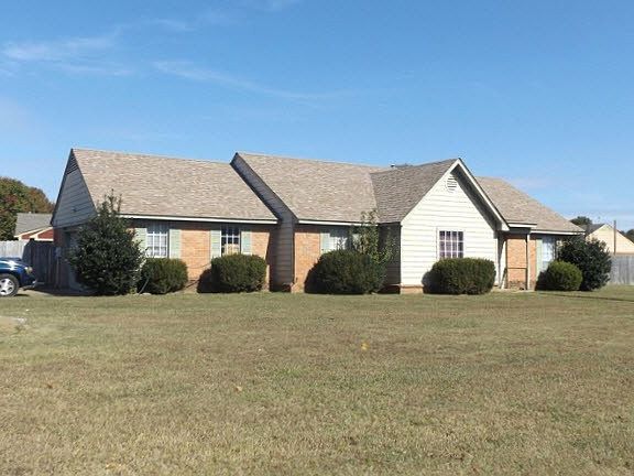 3rd image of 2623 Susie Ln