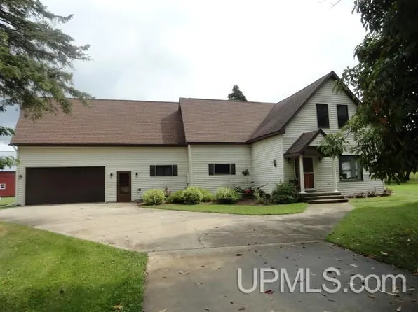 3638 M 67, Chatham, MI 49816