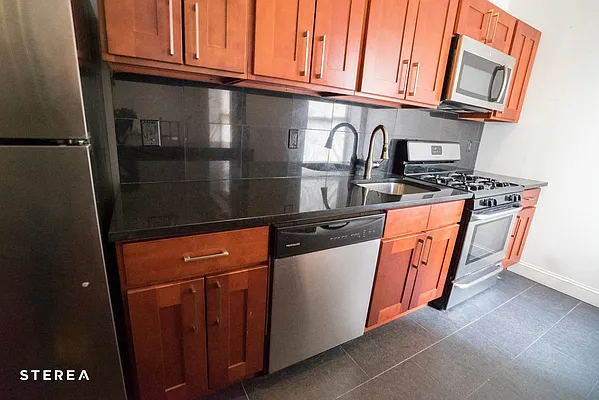 Rented by Sterea Agency | media 25