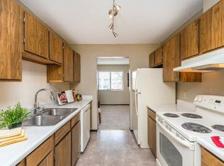 4339 Chatsworth Cir, Shoreview, MN 55126