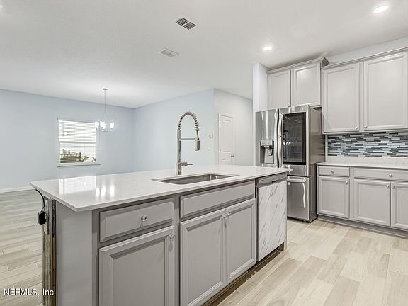 4th image of 661 WEATHERED EDGE Drive