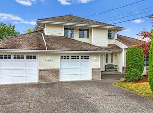 12451 223rd St, Maple Ridge, BC V2X5Y8