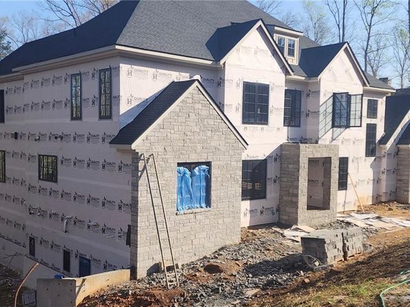 241 Traditions Dr, Alpharetta, GA 30004