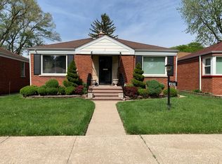 452 Linden Ave, Bellwood, IL