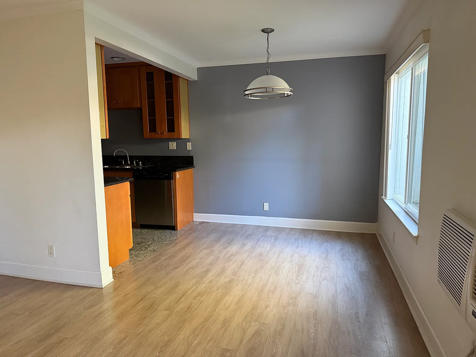1 bed, 704 sqft, $3,100 — Photo 3