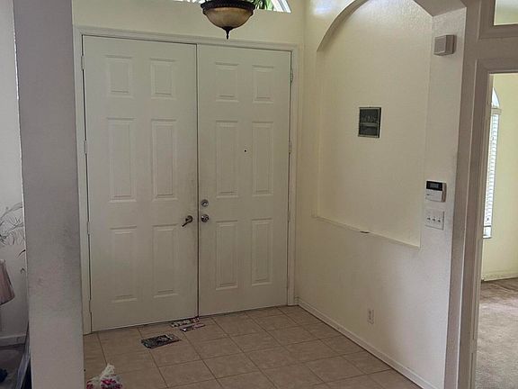 2nd image of 1402 SE East Odonnell Ln