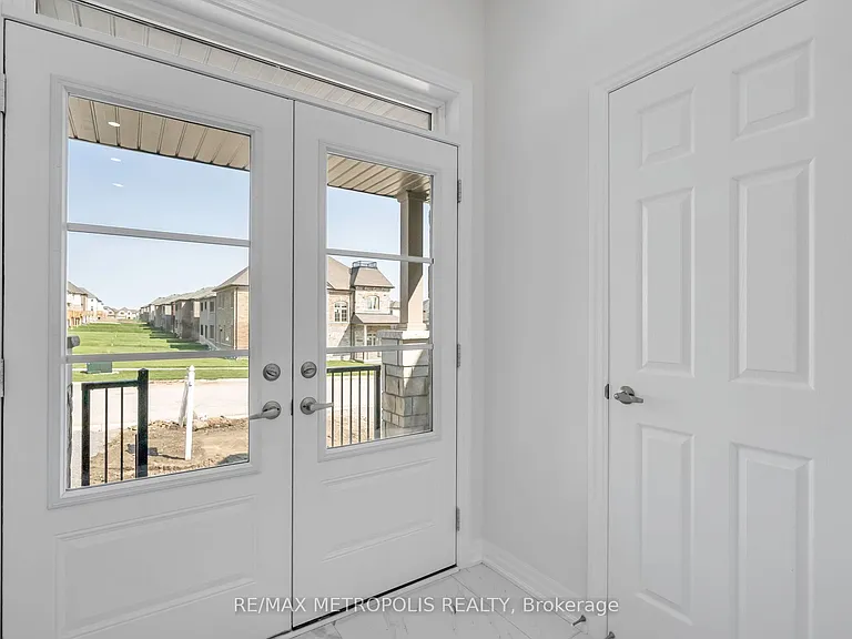58 Belmont Dr — Photo 4