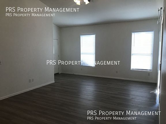 3rd image of 533 E Cathy Dr