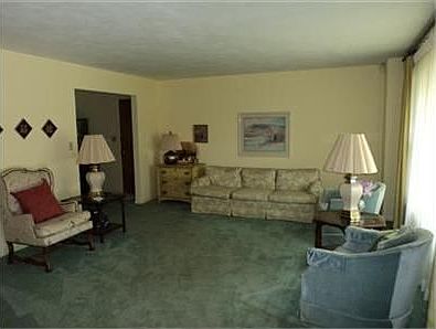2nd image of 4316 Clarendon Dr
