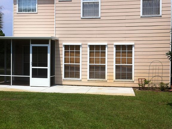 Enclosed Screened in Porch 