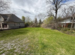 95 Dorothea Dr, Ottawa, ON K1V 7C6