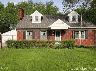 1047 Fairfield Ave NW, Grand Rapids, MI