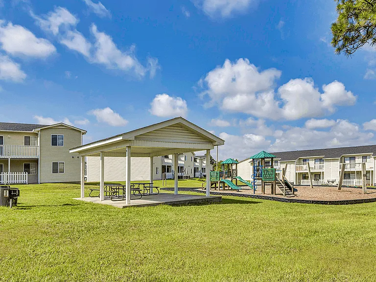 Patriot Point Apartment Homes — Photo 9