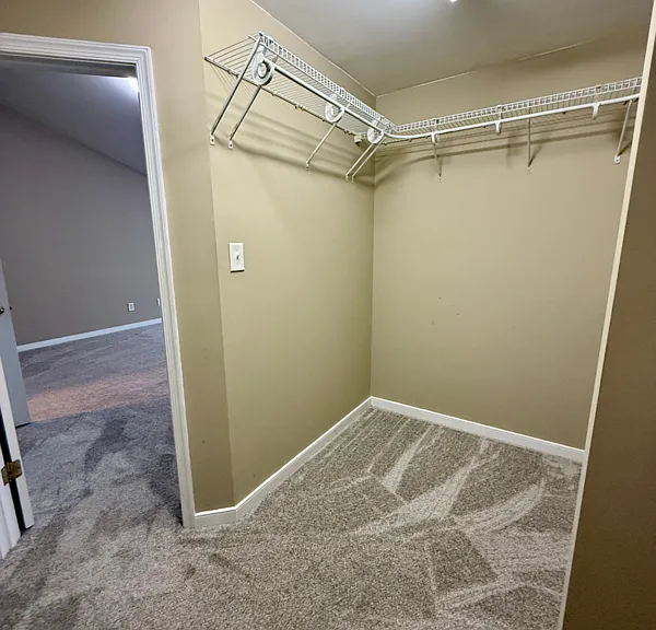 1529 Olde Sage Ct — Photo 40