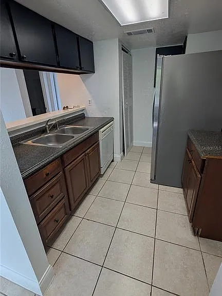 4028 Billingsgate Rd — Photo 5
