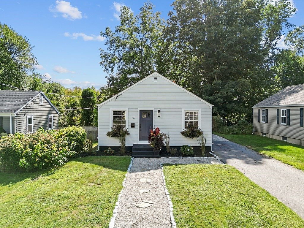 68 Valley St, Cranston, RI 02920 Zillow