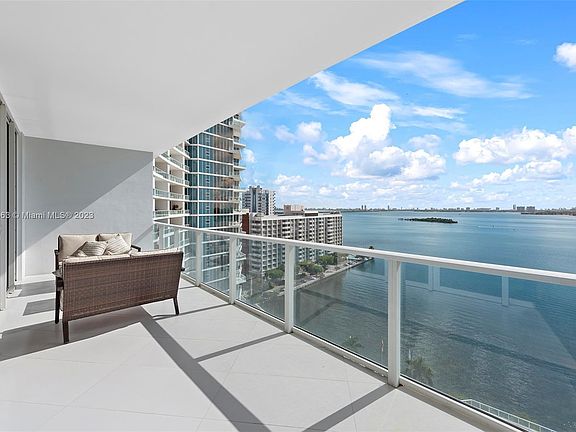 4th image of 2020 N Bayshore Dr APT 1609