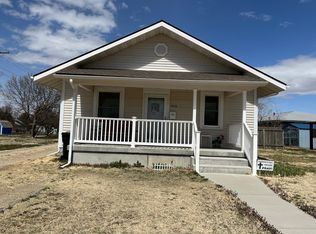 1016 Warren Ave, Wakeeney, KS 67672