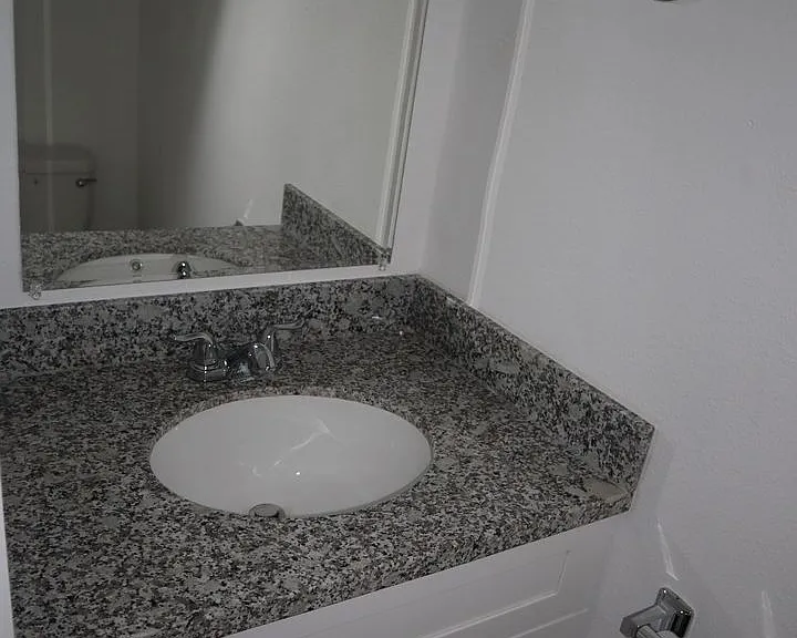 4326 Plaag St #B — Photo 7