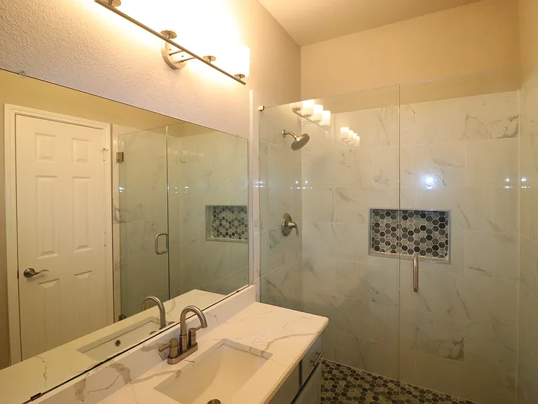 4606 Clay Dr — Photo 16