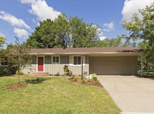 13715 Fordham Ave, Apple Valley, MN 55124