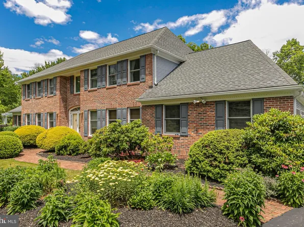 4 Indian Run, Lawrence Township, NJ 08648