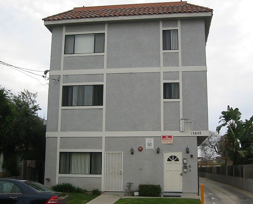 1st image of 13605 Cerise Ave APT 13