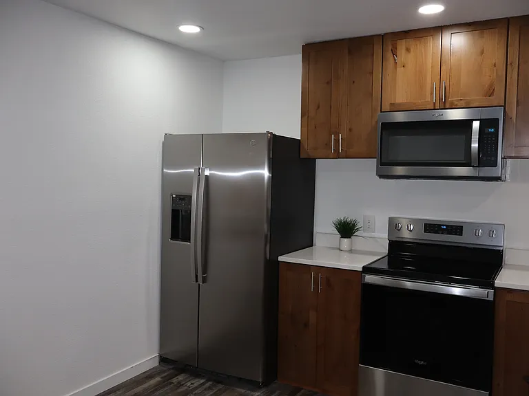 2002 S Worchester Way — Photo 5