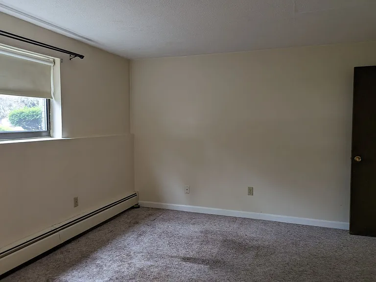 14 Tiffany Rd #2 — Photo 9